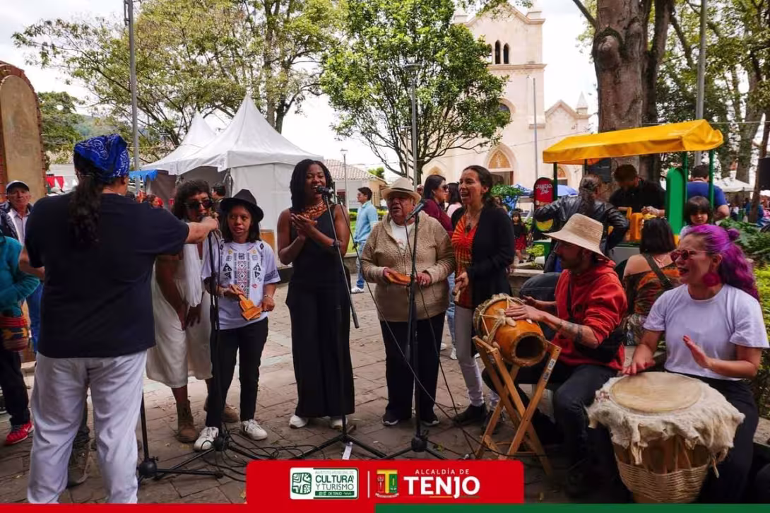 Tenjo culminó la celebración de sus 423 años con un encuentro de músicas tradicionales