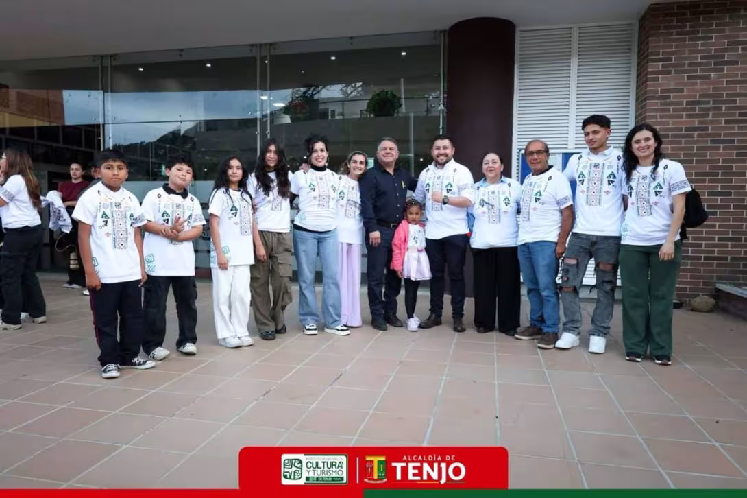 Grupos representativos del IMCTT recibieron camisetas inspiradas en la identidad tenjana